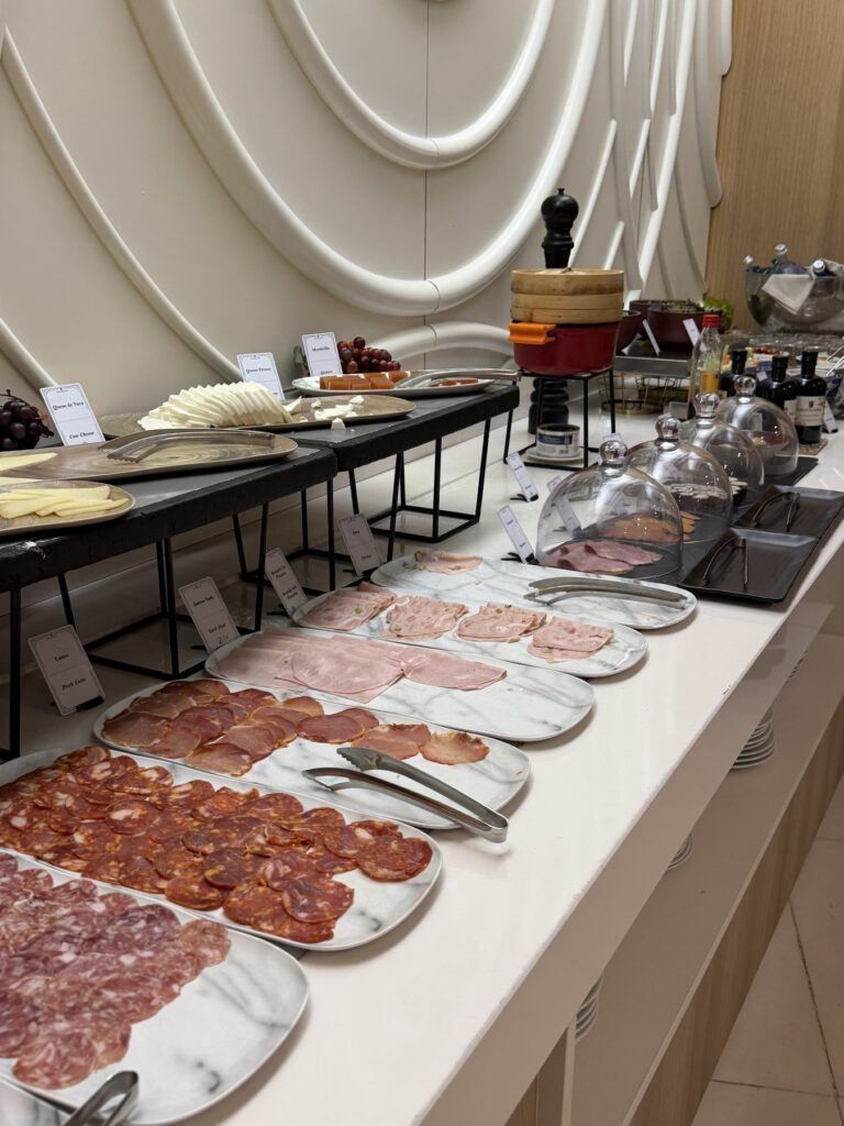 Buffet mit Speisen