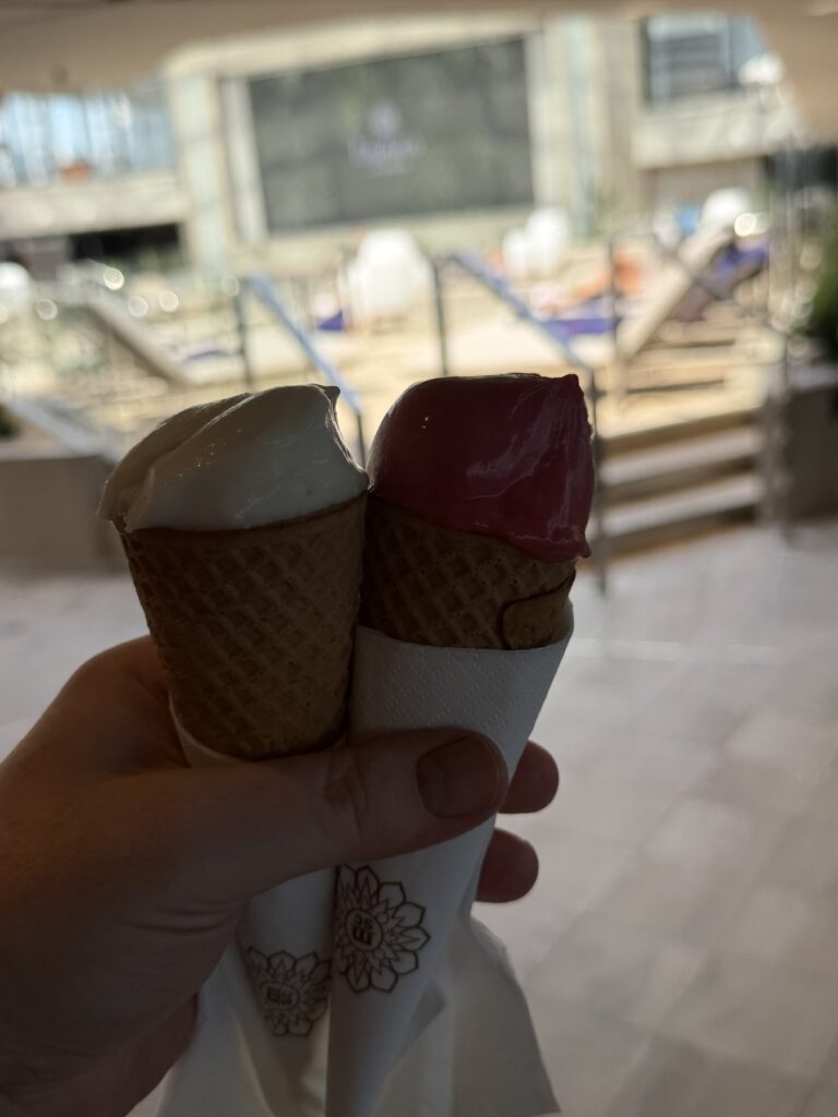 Dessert auf dem Teller