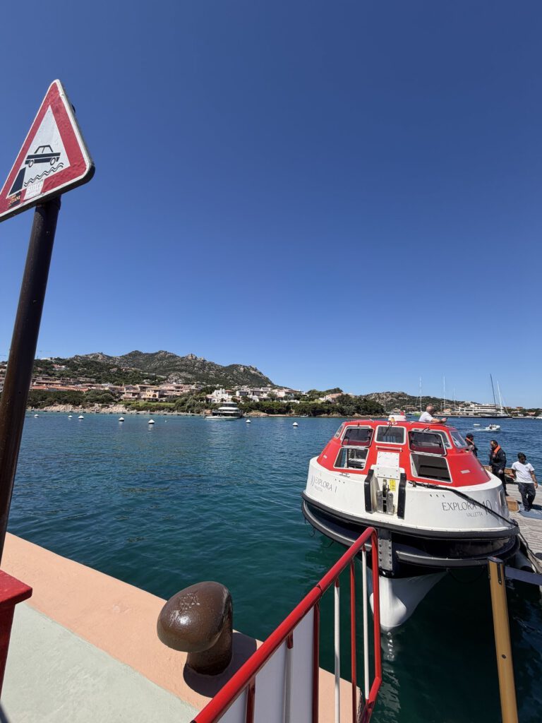 Hafenblick am Wasser