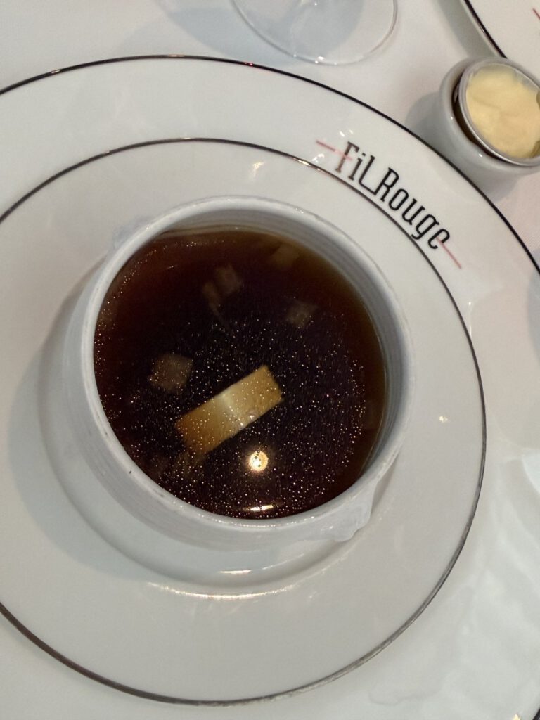 Dessert auf dem Teller