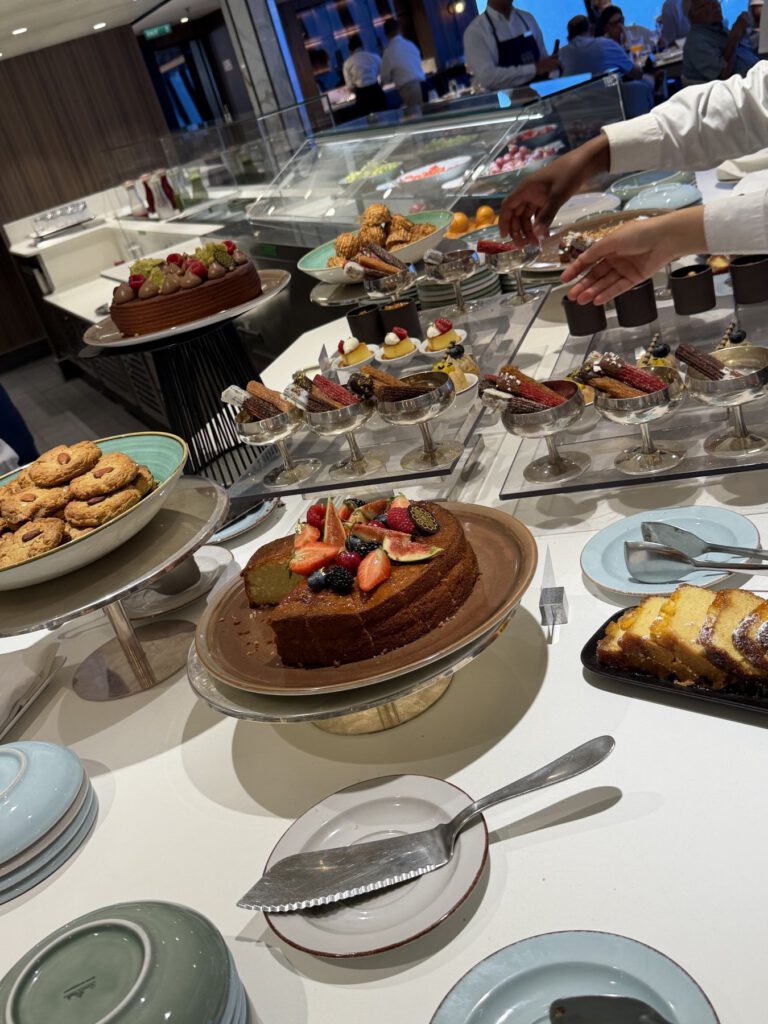 Buffet mit Speisen