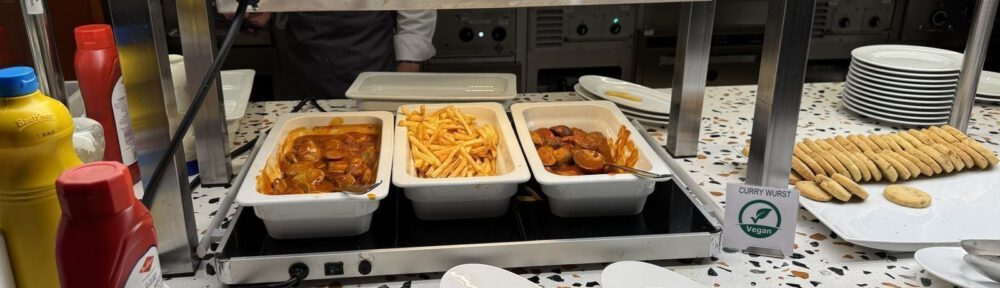 Buffet mit Speisen