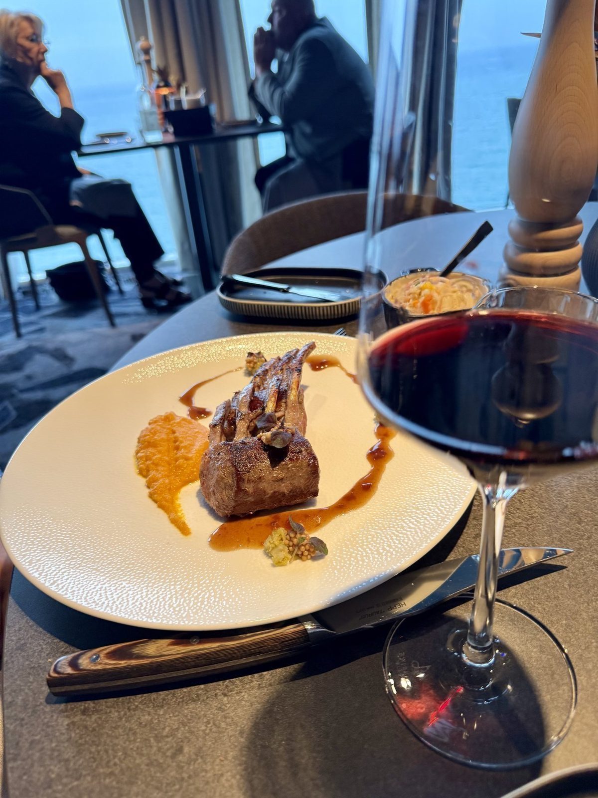 Gourmet Menü mit Lammriemen im Restaurant