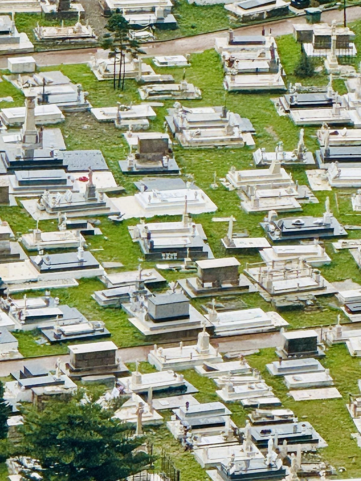 Friedhof aus der Vogelperspektive