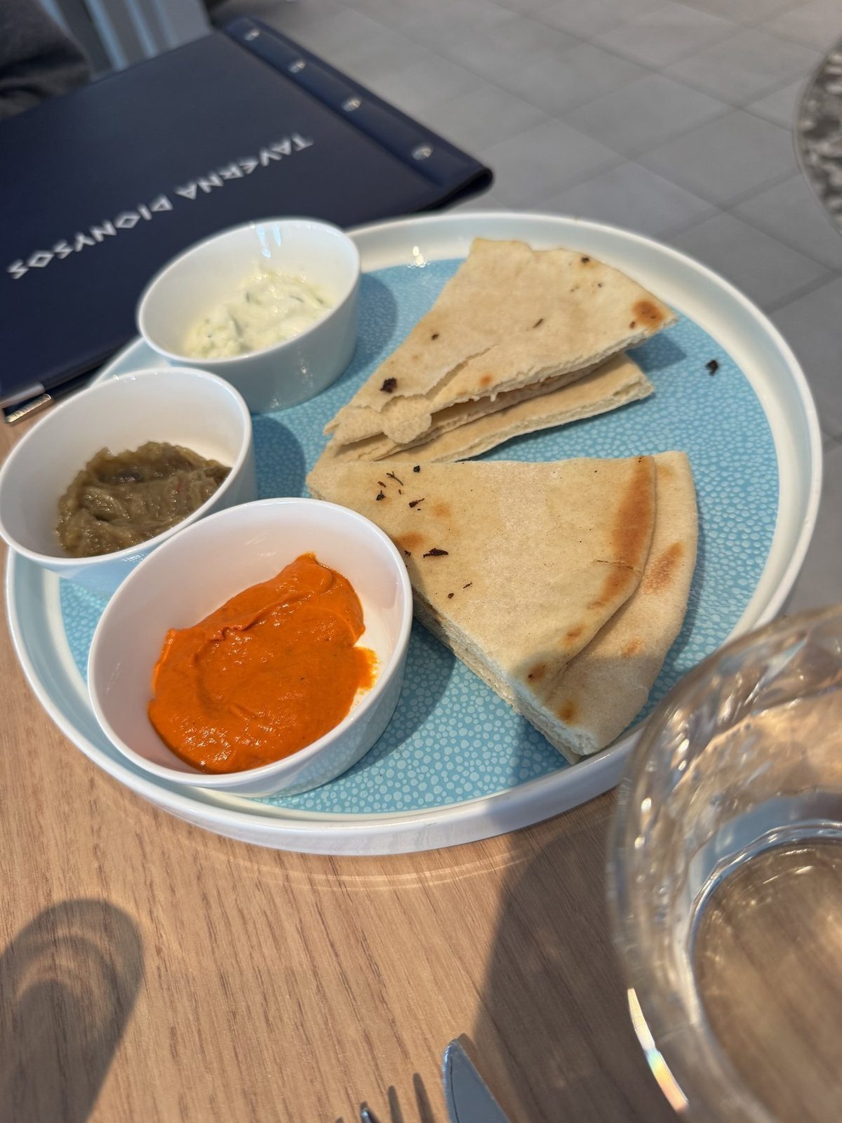 Griechisches Pita Set mit Dips