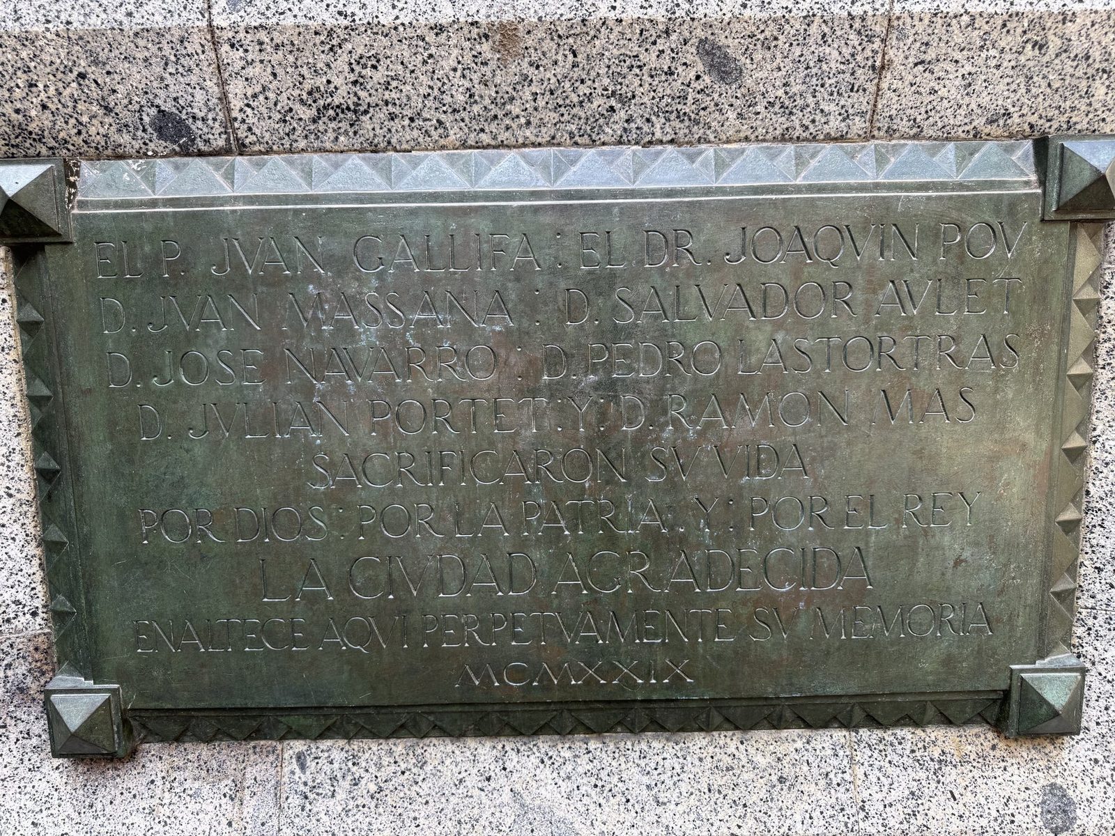 Gedenktafel für gefallene Helden