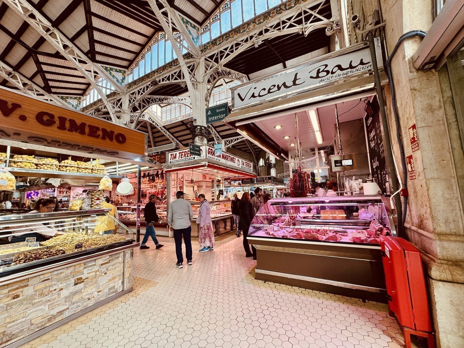 Markthalle mit Fleischverkauf