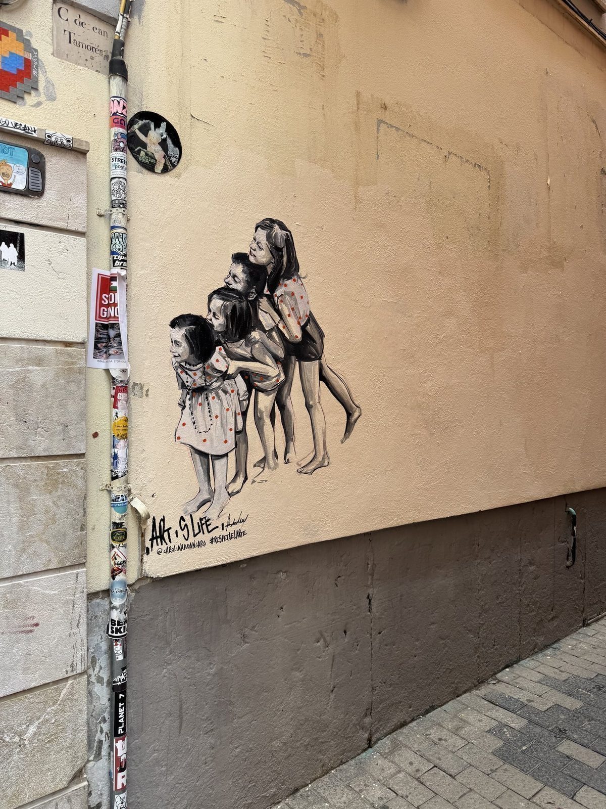Familienbild an der Wand