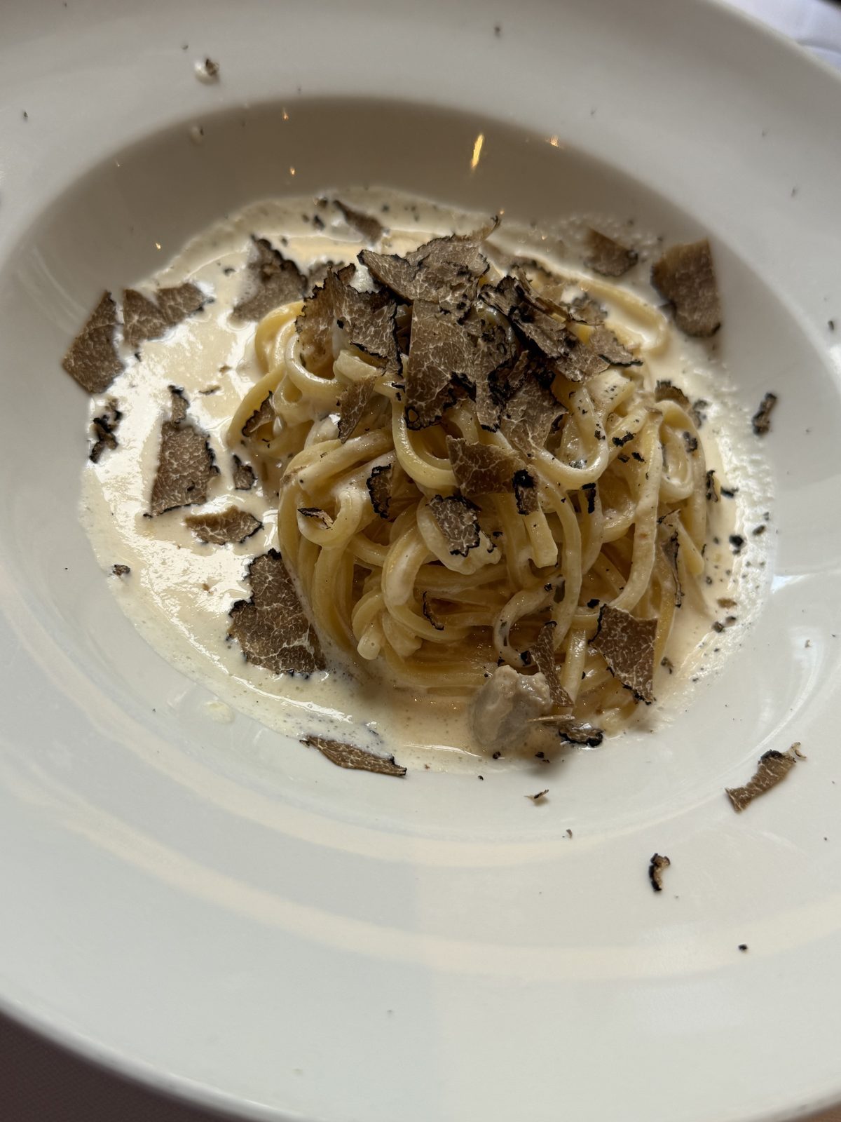 Und Briemma stürzt sich auf ihre Getrüffelten Tagliatelle