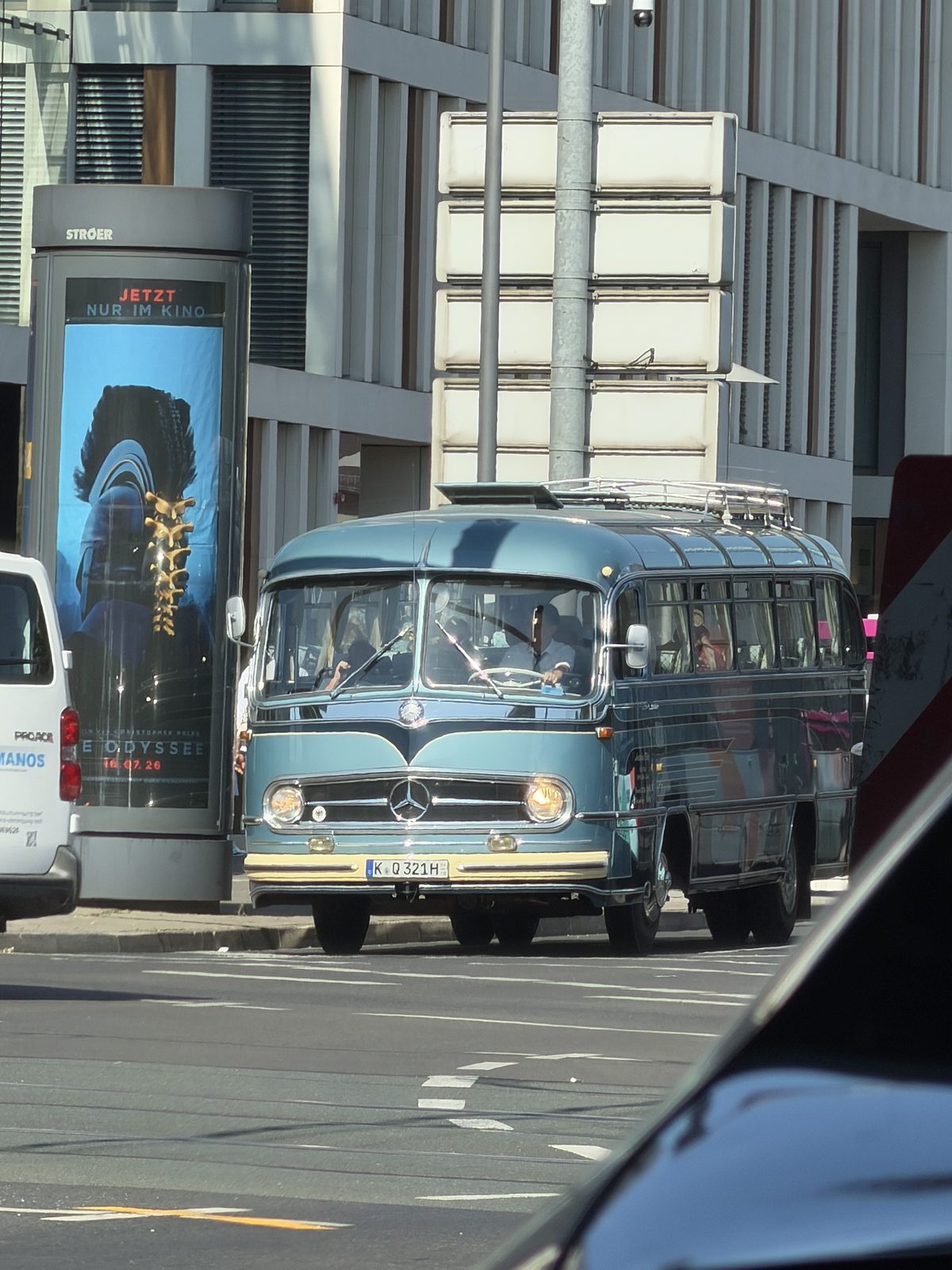 So wie das Chaos beim Reinfahren auch war, so startete auch die Rückfahrt durch Kölns verstopfte Strassen